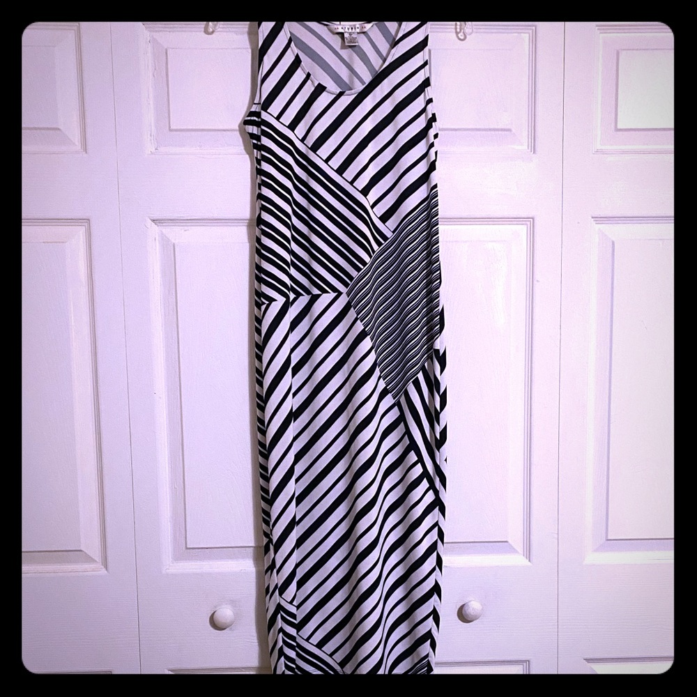 Black & white stripped dress